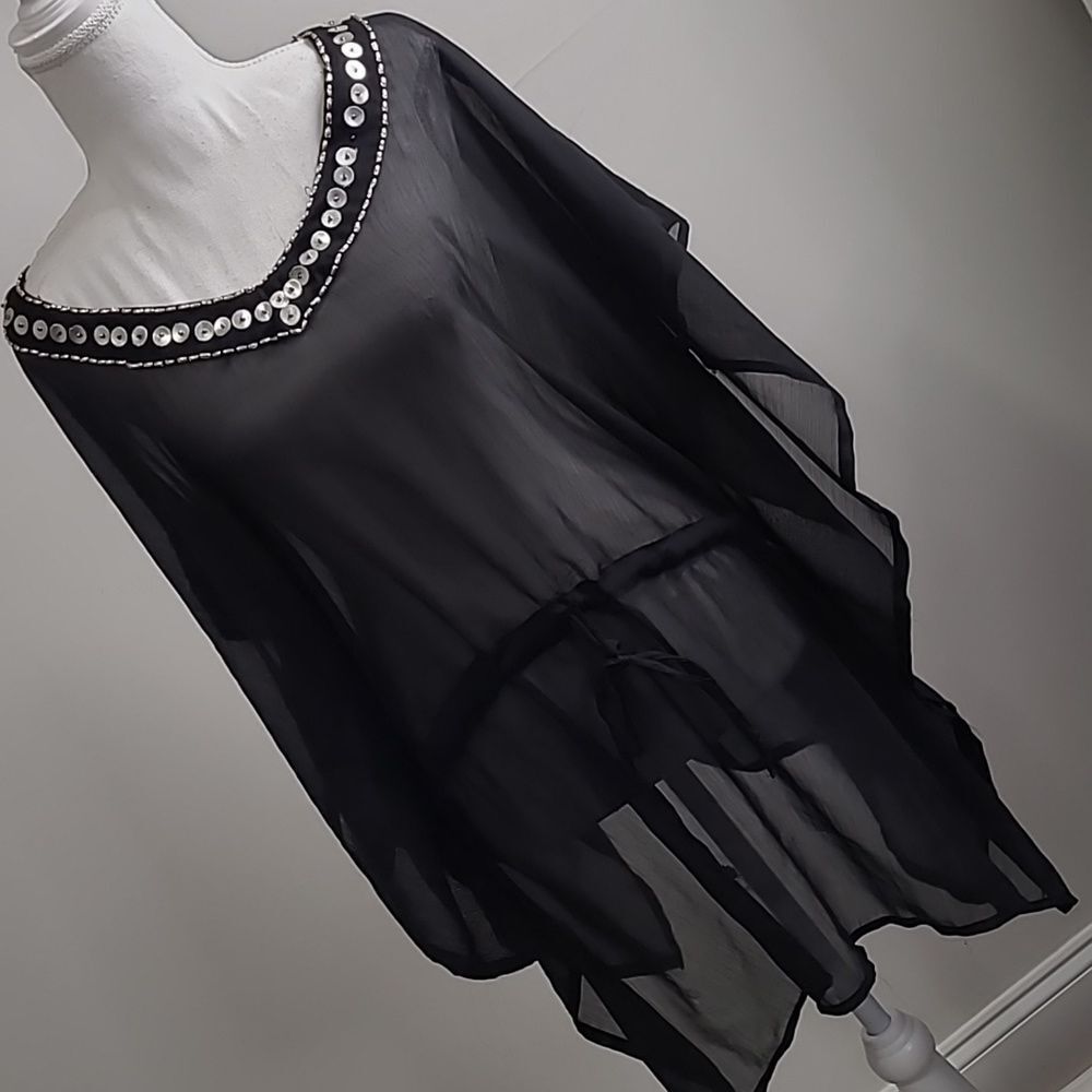 One size  blouse100% polyester black with silver fabric buttons